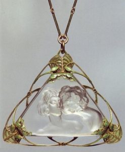 Rene Lalique "Kiss" pedant