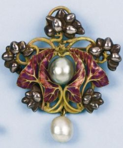 Rene Lalique pearls and enamel vine brooch