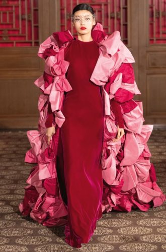 Ruby red gown with gigantic pink bows coat Valentino Haute Couture Collection in Beijing