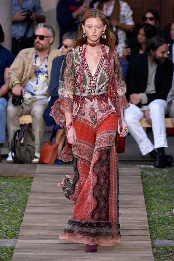 Etro Spring-Summer 2020 RTW show - Marvelous and Fab