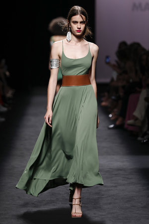 Green long dress with wide learher belt Marcos Luengo Primavera Spring Summer Verano 2020 collection