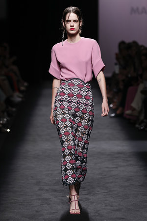 Rose top with pencil skirt Marcos Luengo Primavera Spring Summer Verano 2020 collection