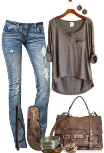 Jeans outfit with brown shirt