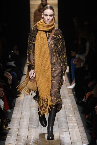 Knit oversized scarf Michael Kors Collection Fall 2020