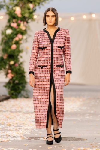 Rose tweed dress Chanel Spring 2021 Couture Collection