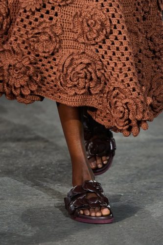 Brown crochet dress Valentino Spring 2021 Ready-to-Wear Fashion Show details