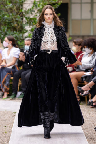 Black pantsuit Zuhair Murad Fall Winter 2021 Couture Collection